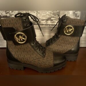 NEW MICHAEL KORS boots
